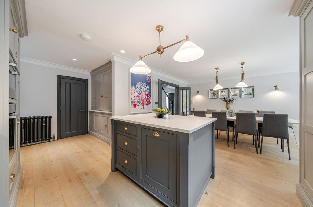 Property photo 2 of 23 1513551-17-6A9Abb...