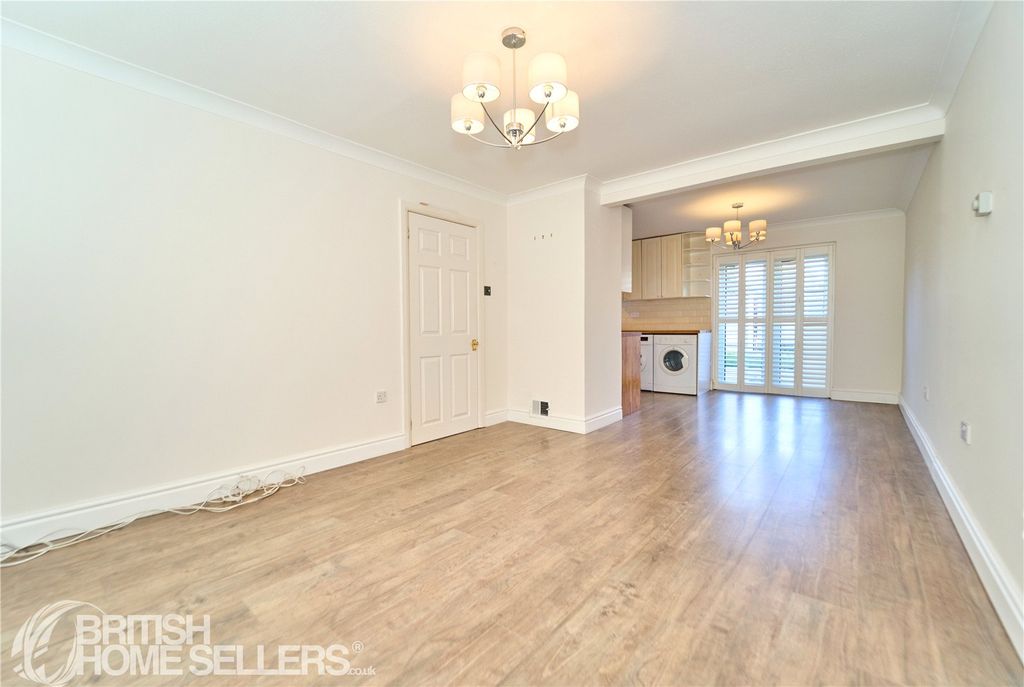 Property photo 2 of 20 Picture No. 08