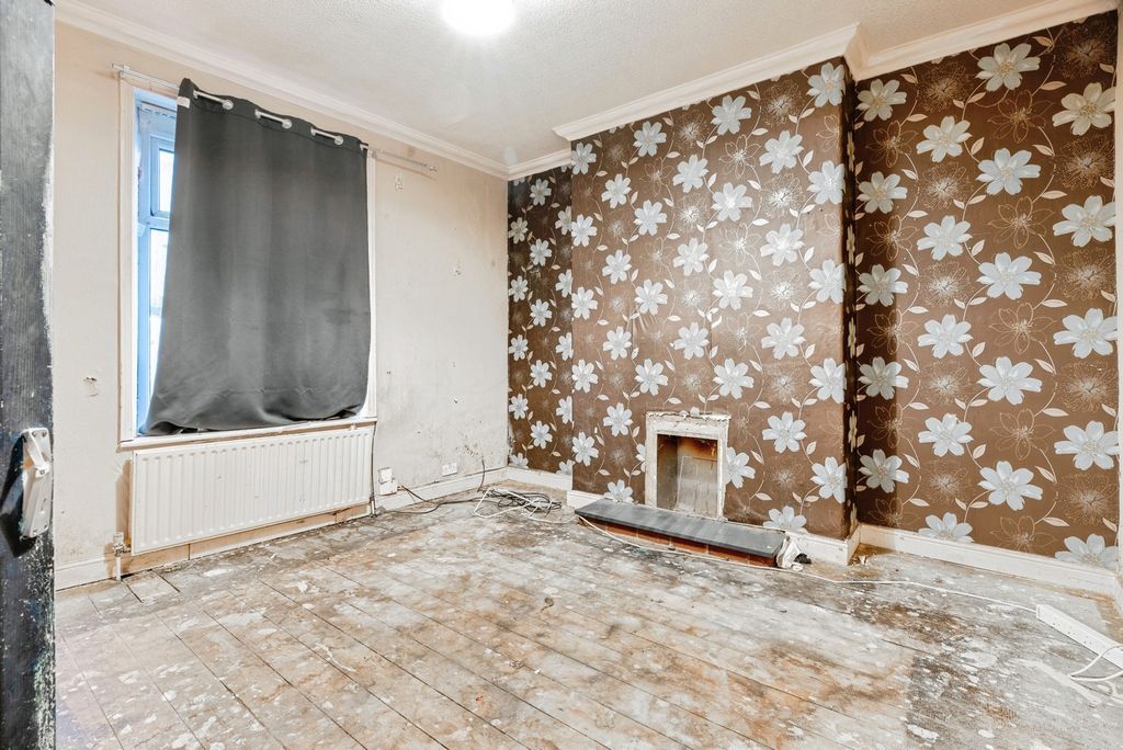 Property photo 2 of 13 Pbox-Img.Jpg