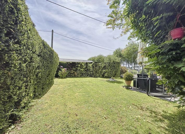 Property photo 3 of 19