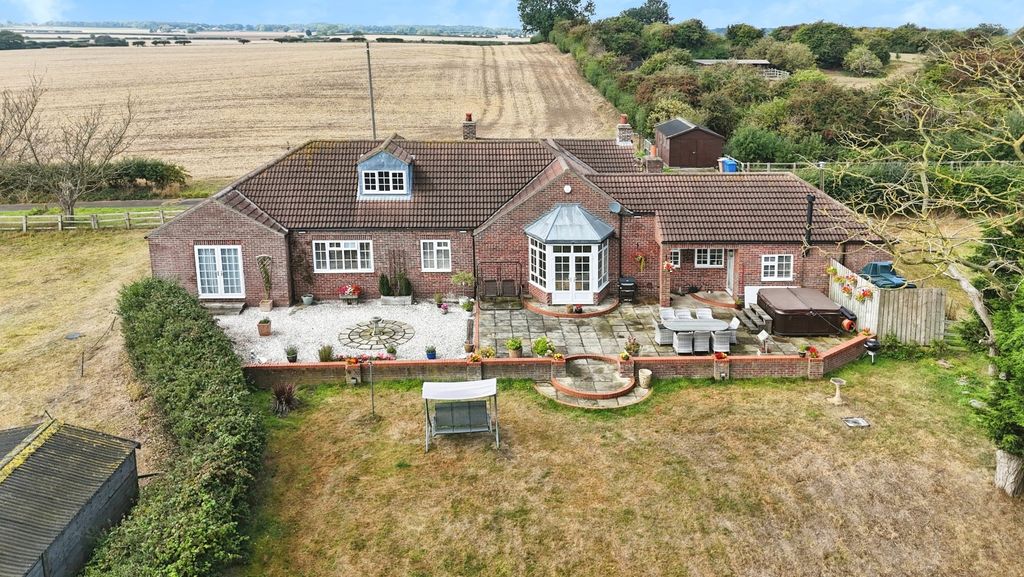 Property photo 1 of 30 4383704