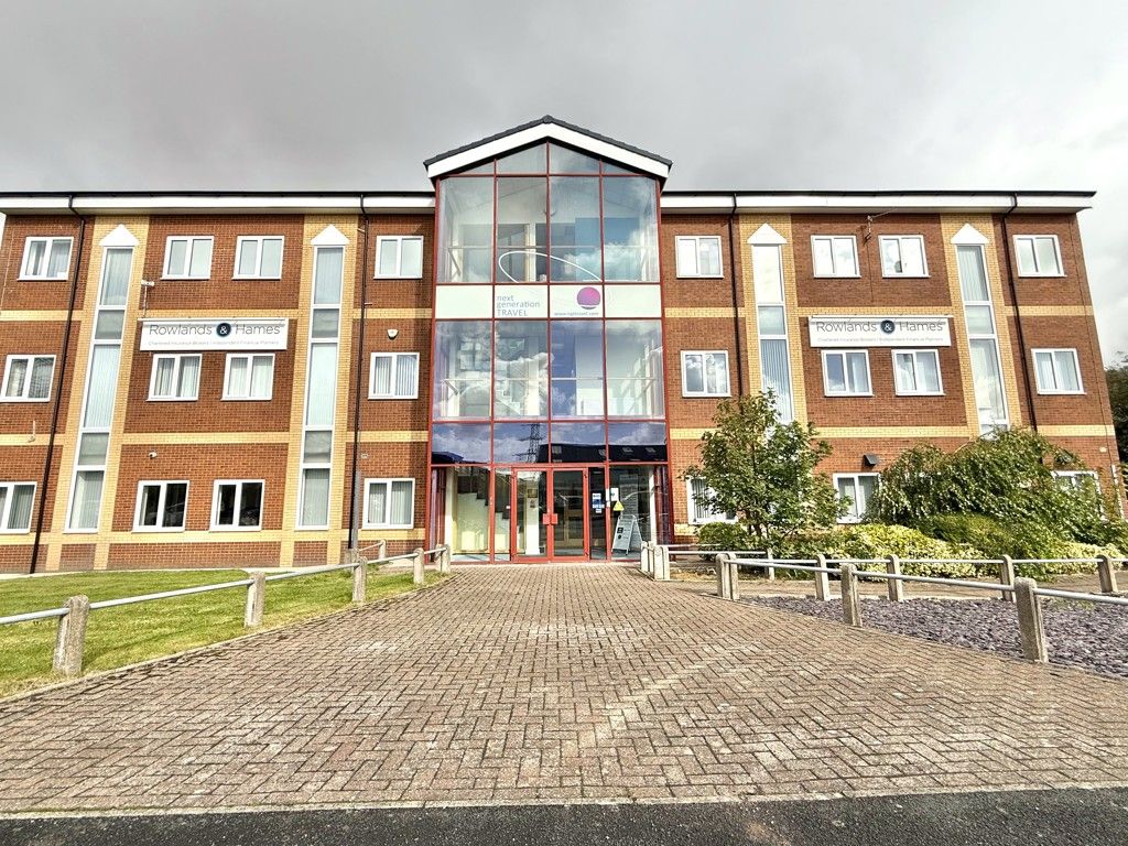 Property photo 3 of 8 Photo 3