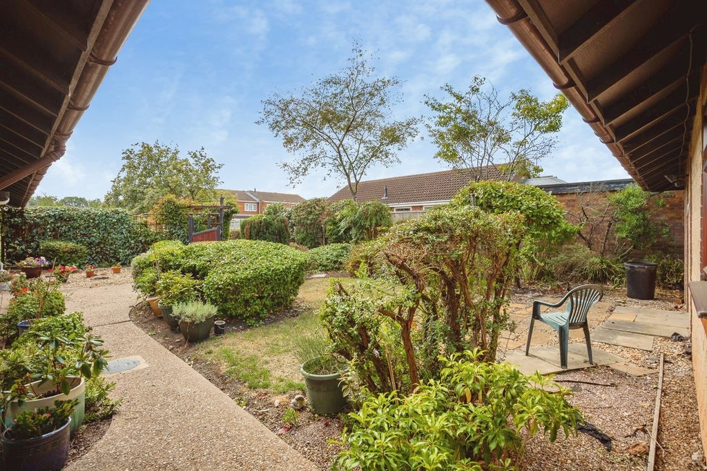 Property photo 2 of 17 Pbox-Img.Jpg