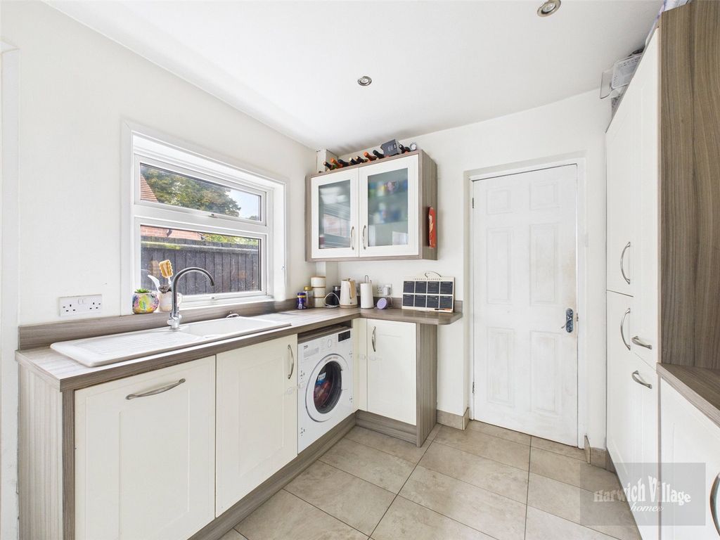 Property photo 3 of 11 Picture 3