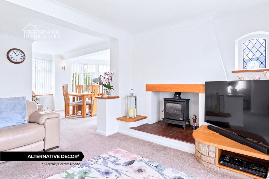 Property photo 2 of 40