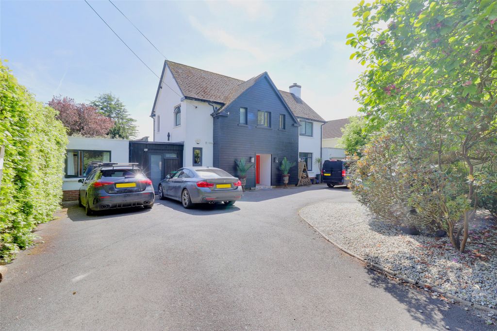 Property photo 1 of 27 Picture No. 30