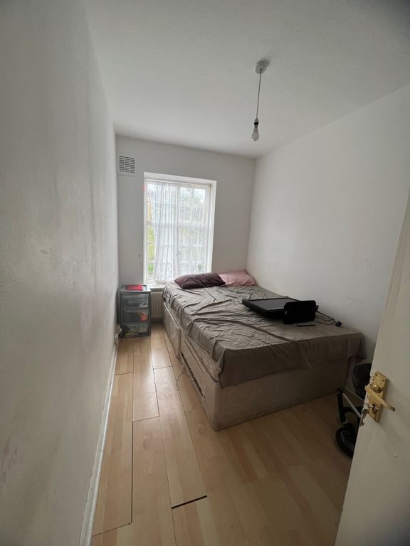 Property photo 3 of 5