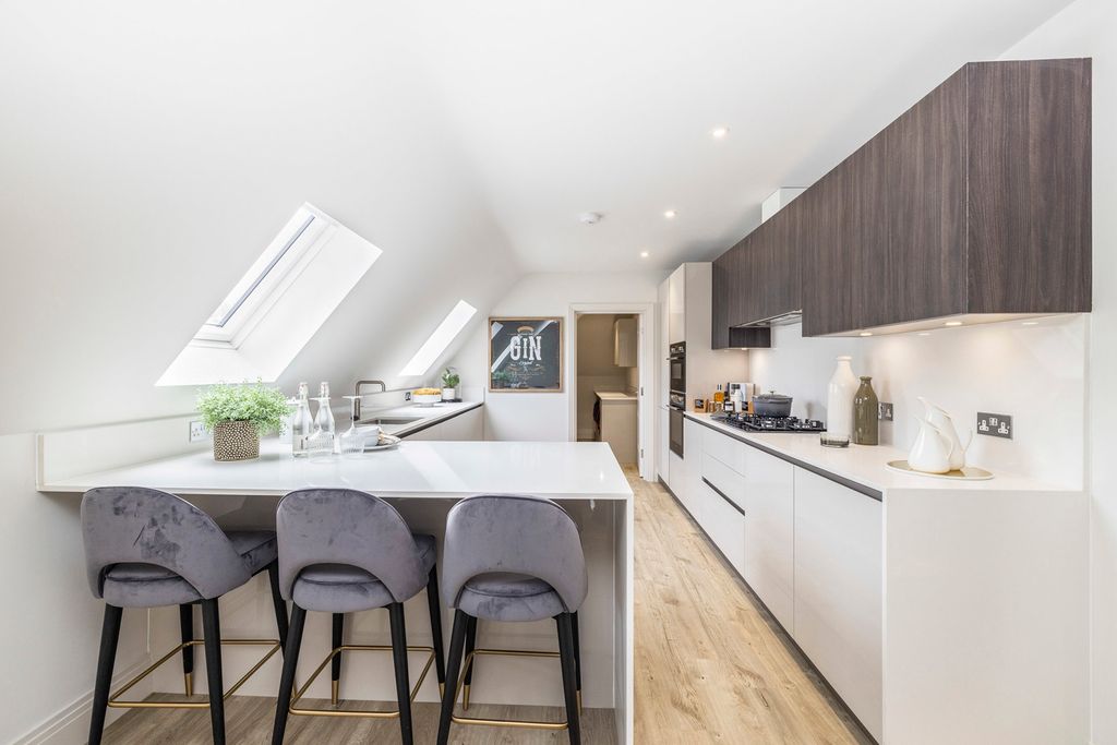 Property photo 3 of 21 Pbox-Img.Jpg