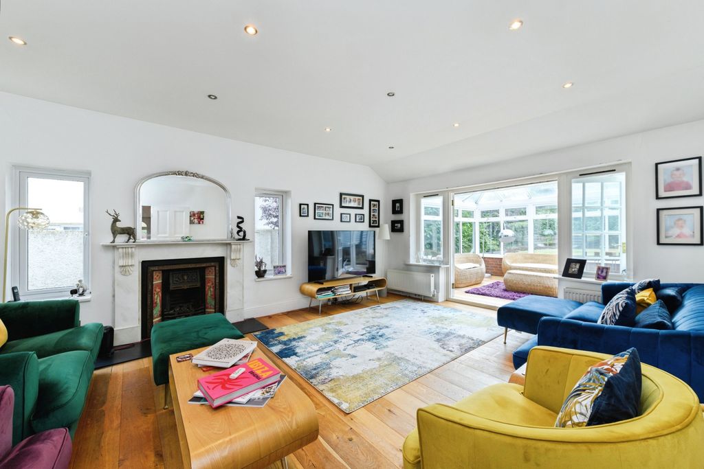 Property photo 2 of 20 Reception Room