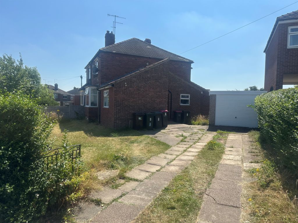 Property photo 2 of 11