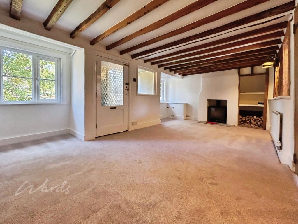 Property photo 2 of 11 Lounge