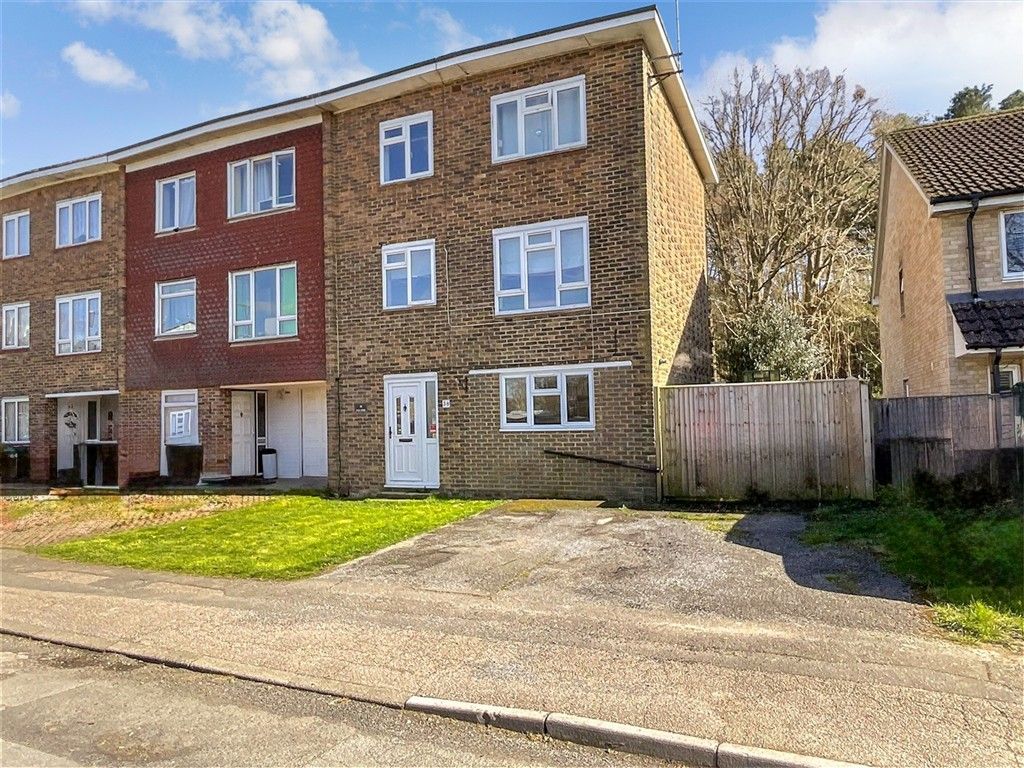 Property photo 1 of 12 External Web