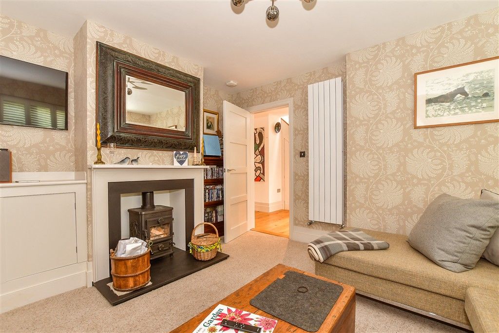 Property photo 1 of 22 Lounge