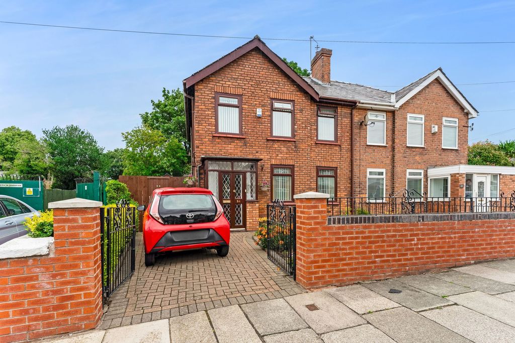 Property photo 1 of 22