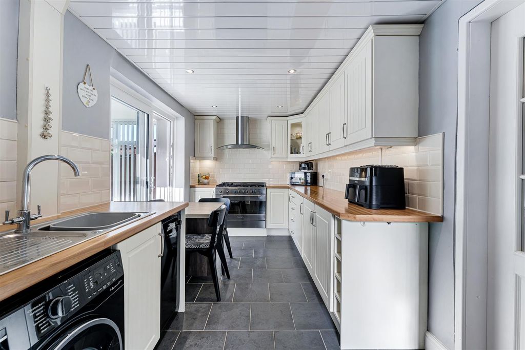 Property photo 3 of 20 67 Wilson Road-45.Jpg