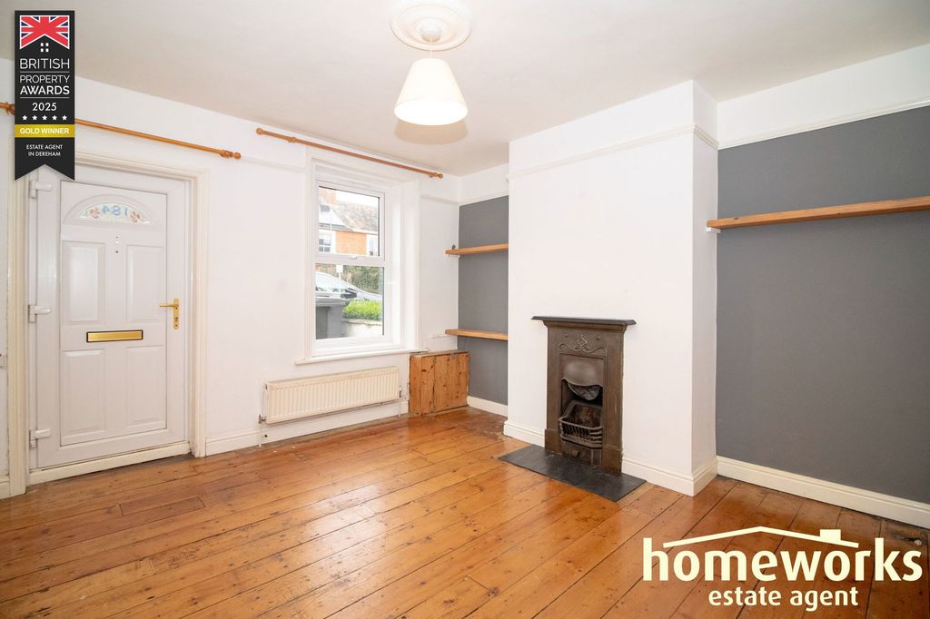 Property photo 2 of 11