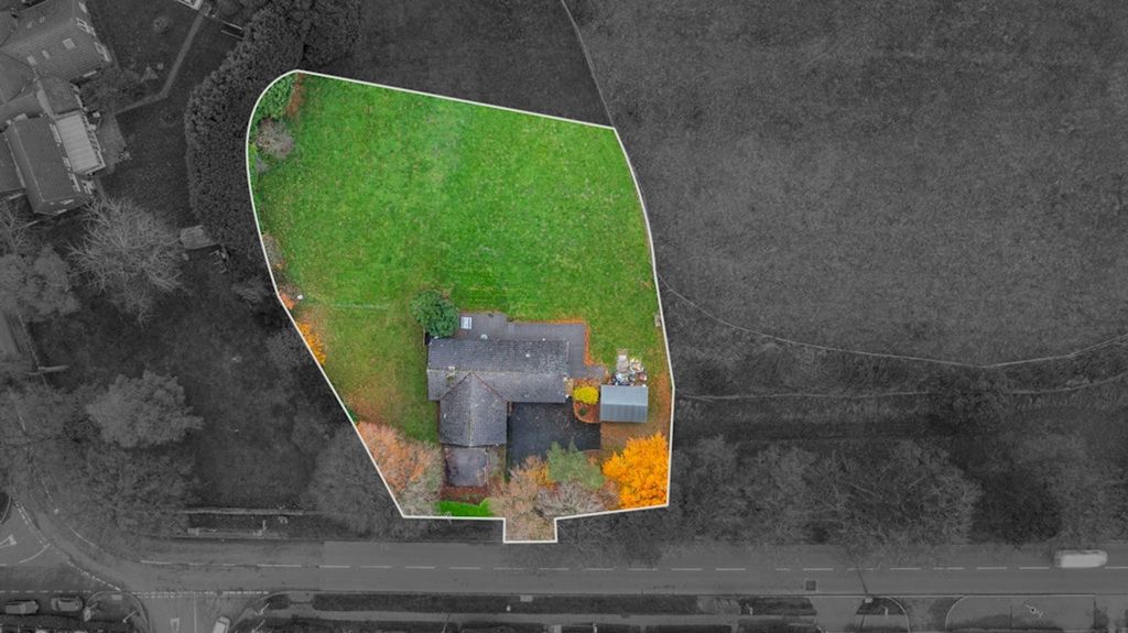 Property photo 3 of 21