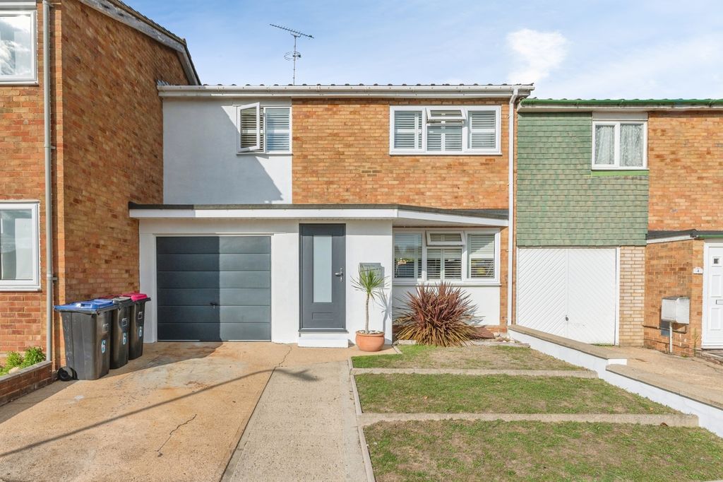 Property photo 1 of 18 Pbox-Img.Jpg