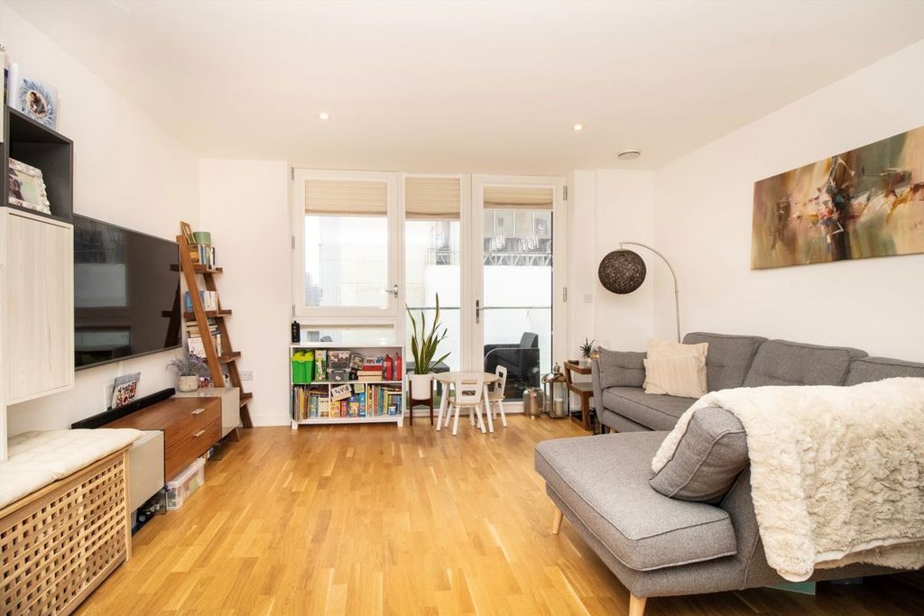 Property photo 2 of 7