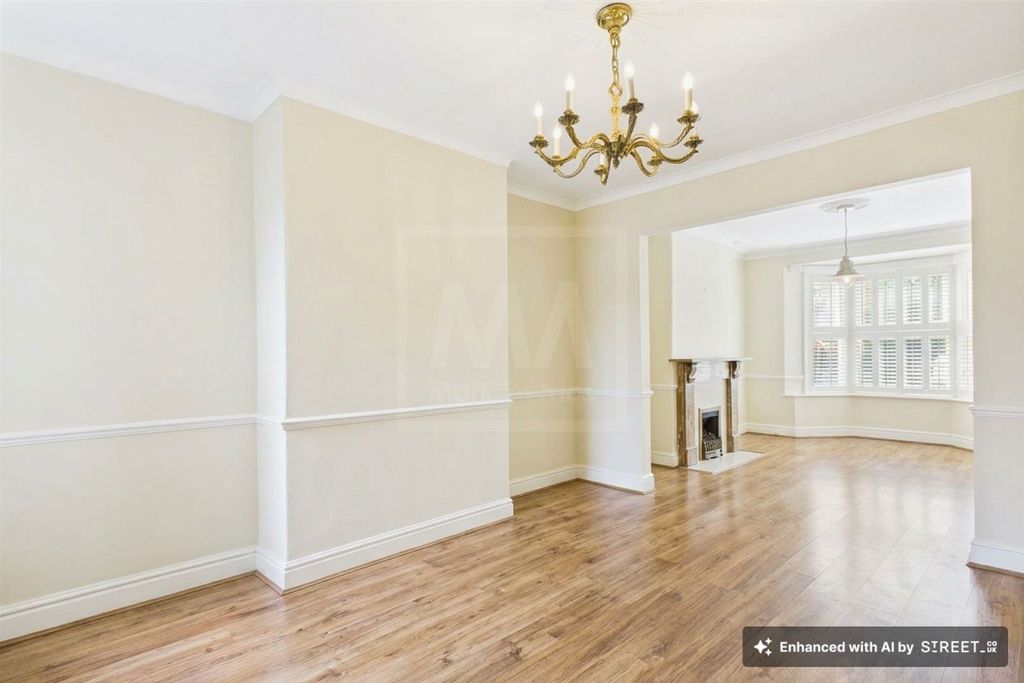 Property photo 2 of 17 Lounge/Dining Room