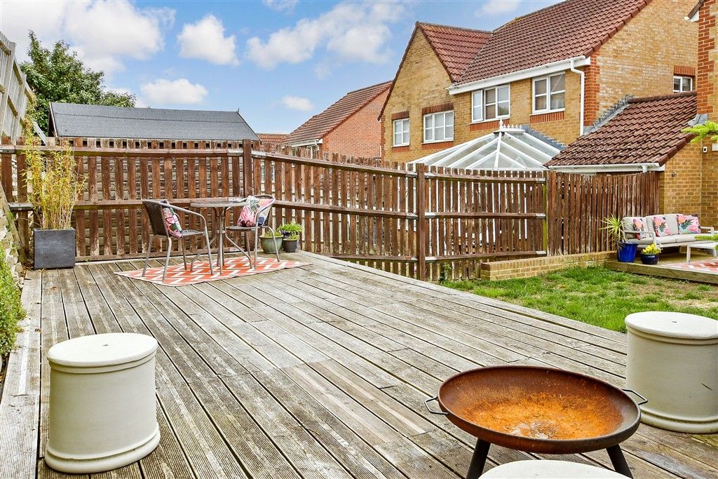 Property photo 2 of 15 Patio / Decking