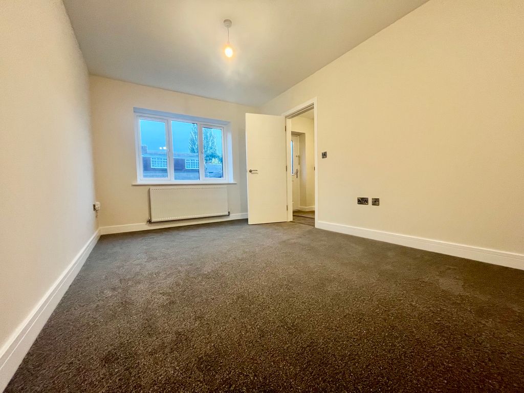 Property photo 3 of 14 Bedroom 1