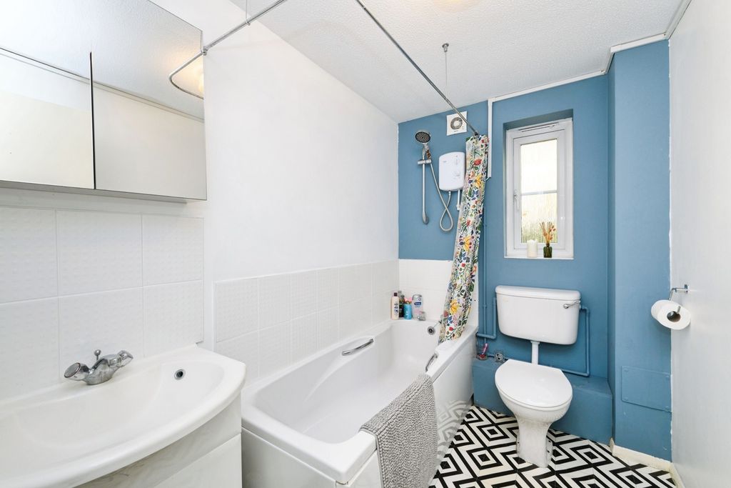 Property photo 1 of 16 Photo