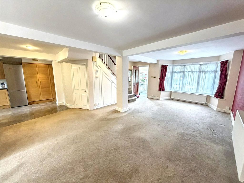 Property photo 3 of 15 Picture No. 35