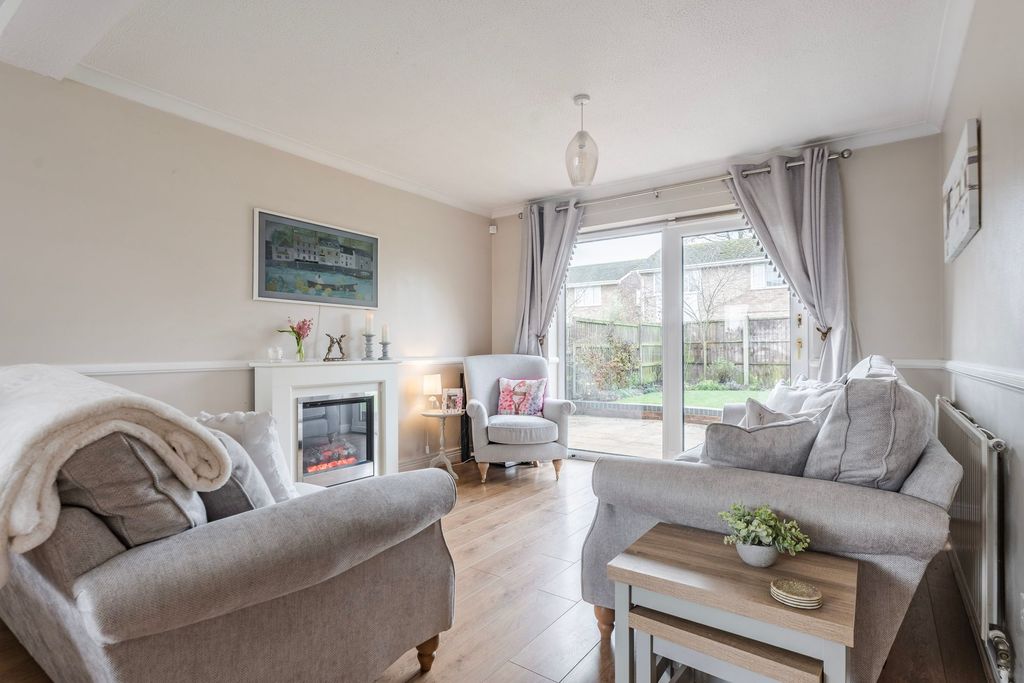 Property photo 3 of 20