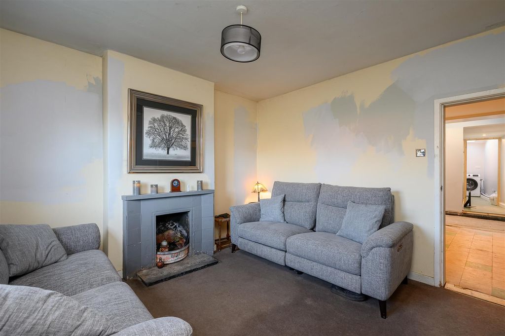 Property photo 3 of 15 Living