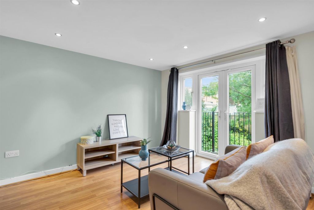 Property photo 3 of 5 Bright Living Room With Balcony Doors...