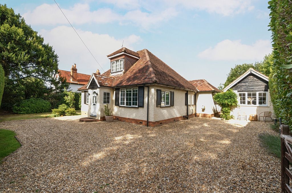 Property photo 1 of 25 1336618-1-6896062...