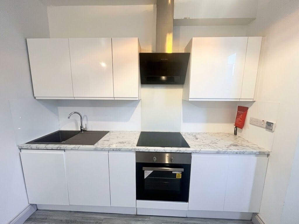 Property photo 2 of 9 8B6489E5-4035-4048-9