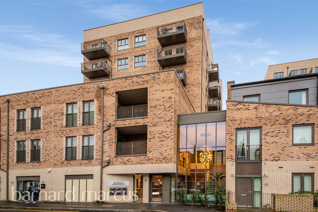 Property photo 1 of 9