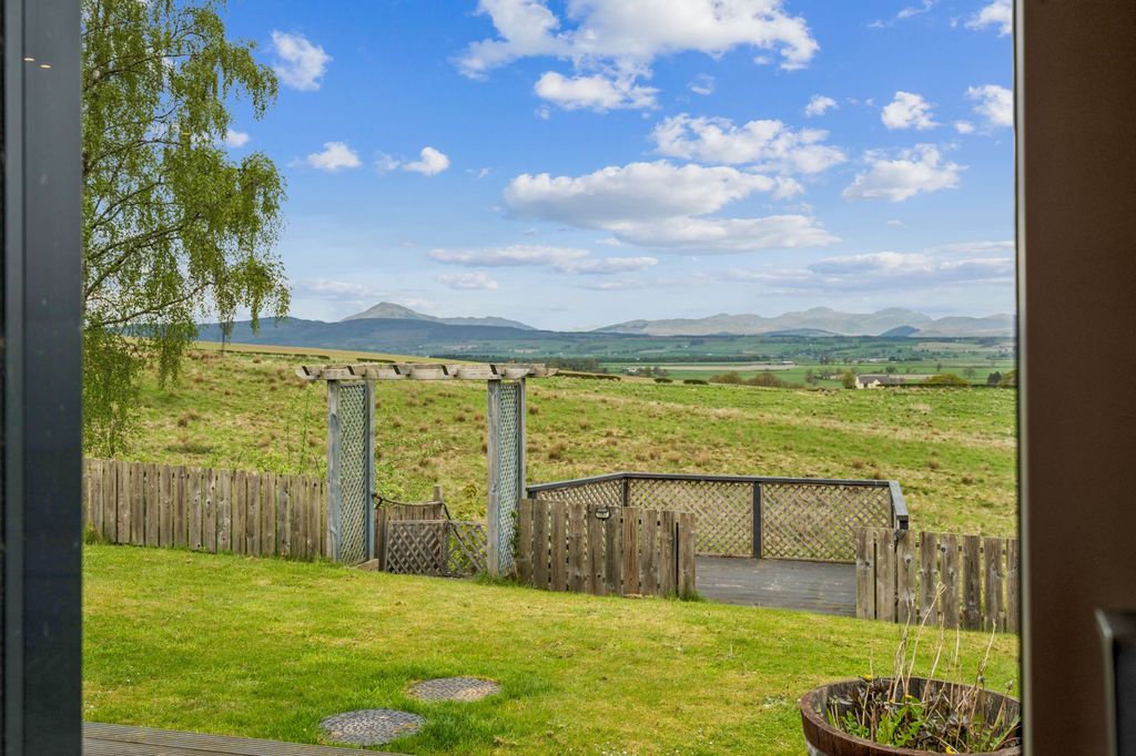 Additional image 6 of 4 bed detached bungalow for saleBlairmoss, Kippen FK8