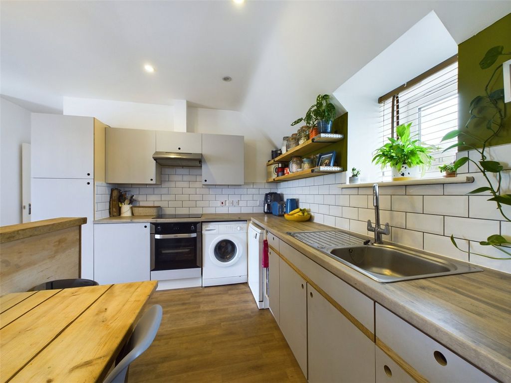 Property photo 2 of 13 Picture No. 05