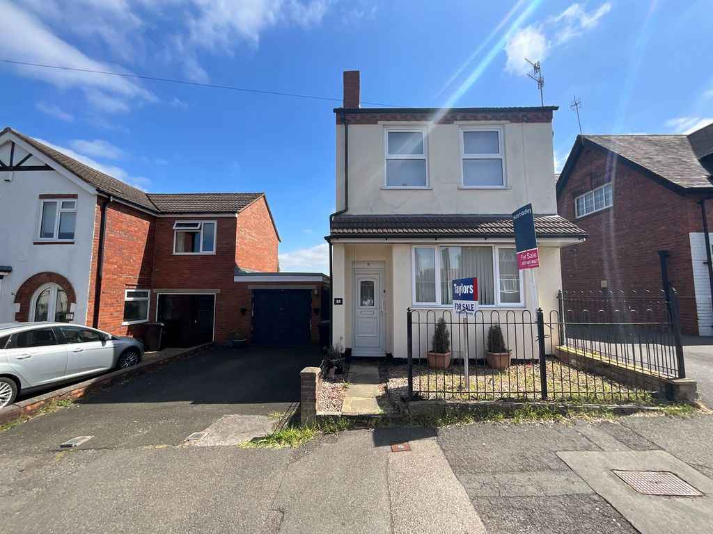 Property photo 1 of 18
