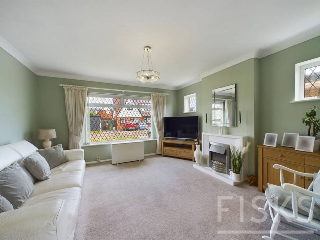 Property photo 3 of 16