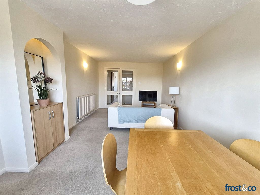 Property photo 3 of 13 Dining Area