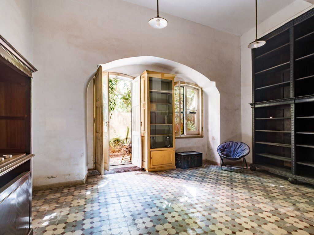 Property photo 1 of 47 6 + 4 Bedroom Flat, Duplex With Terrace, In Príncipe Real, Central Lisbon.