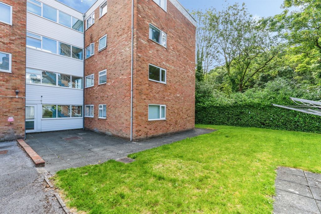 Property photo 1 of 20