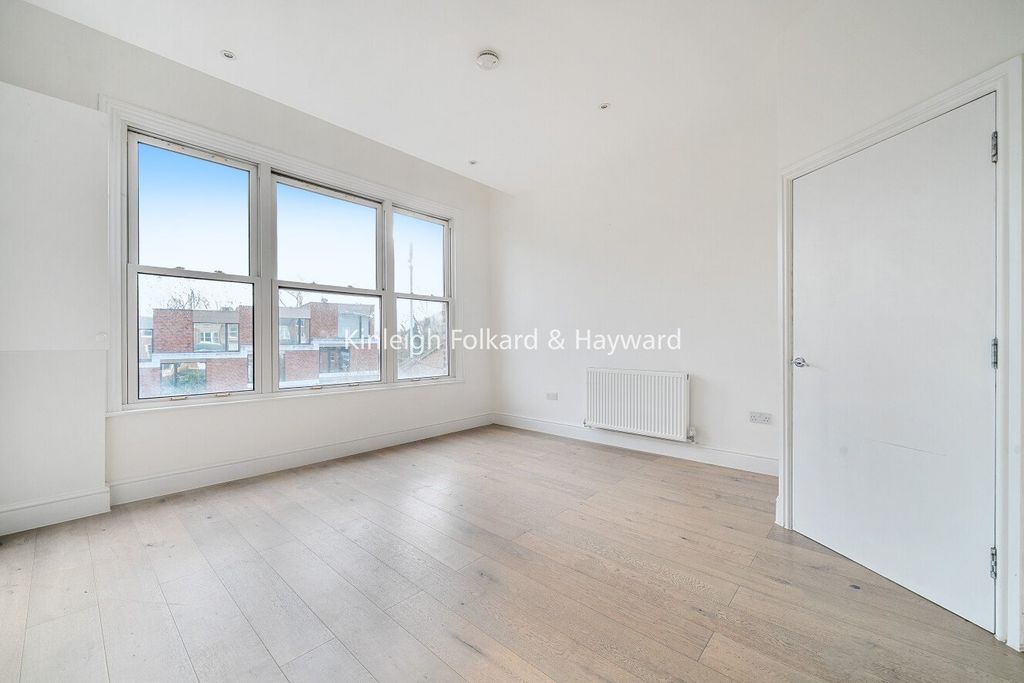 Property photo 2 of 20 Picture No. 04