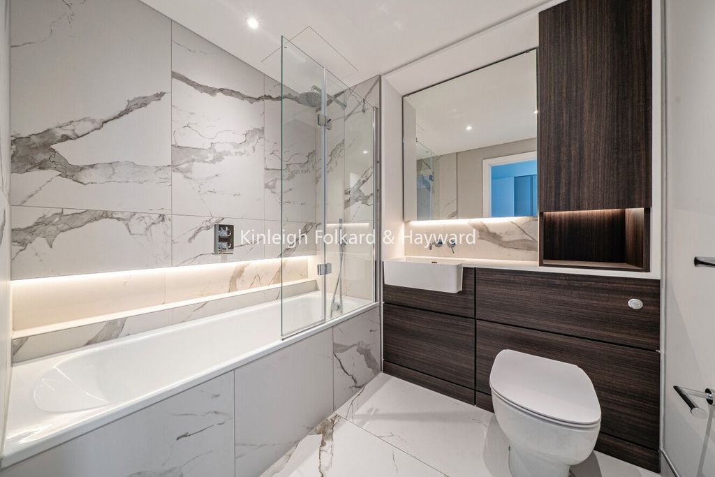 Property photo 3 of 19 Picture No. 11