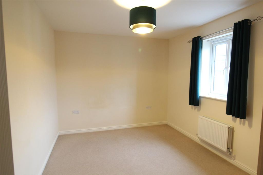 Property photo 3 of 6