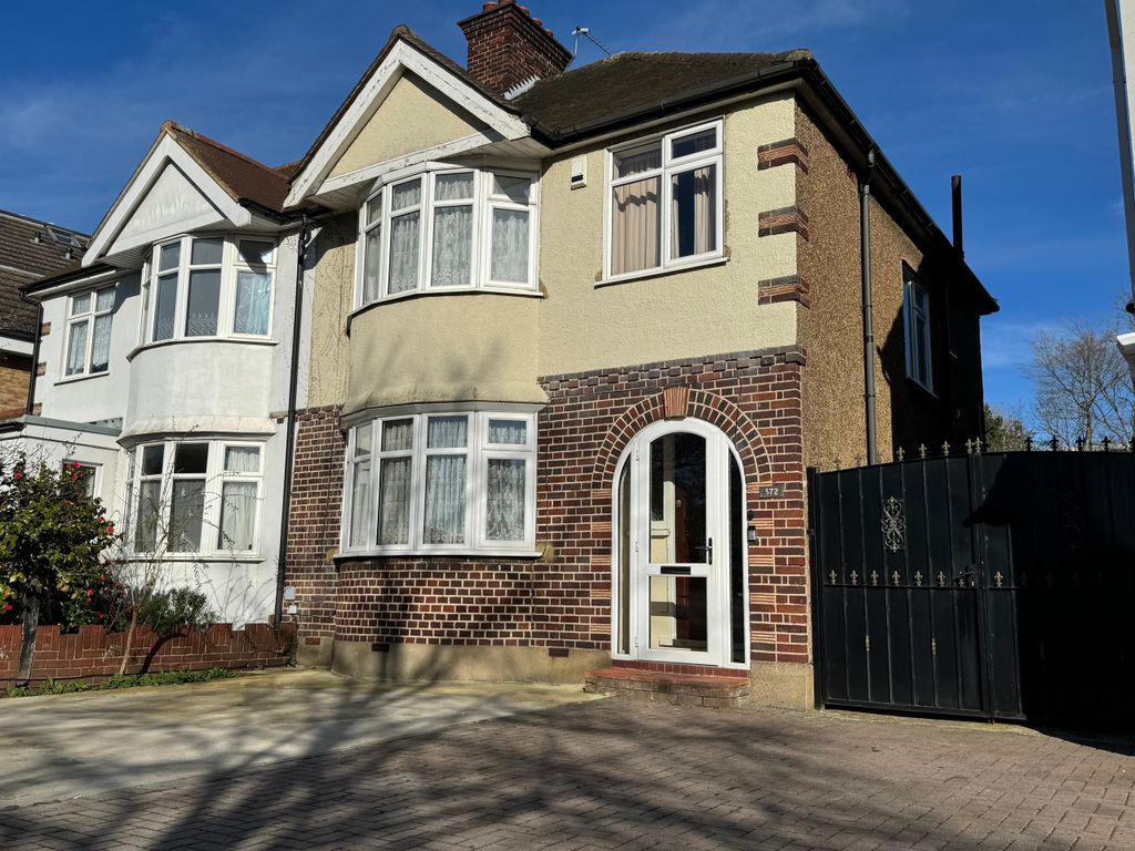 Property photo 1 of 19 Cover