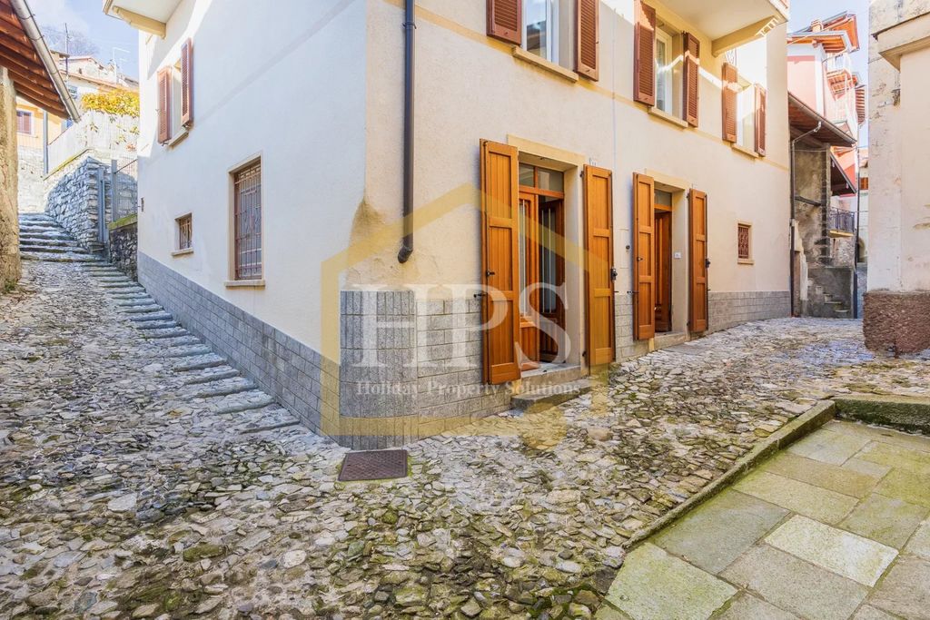 Property photo 3 of 47