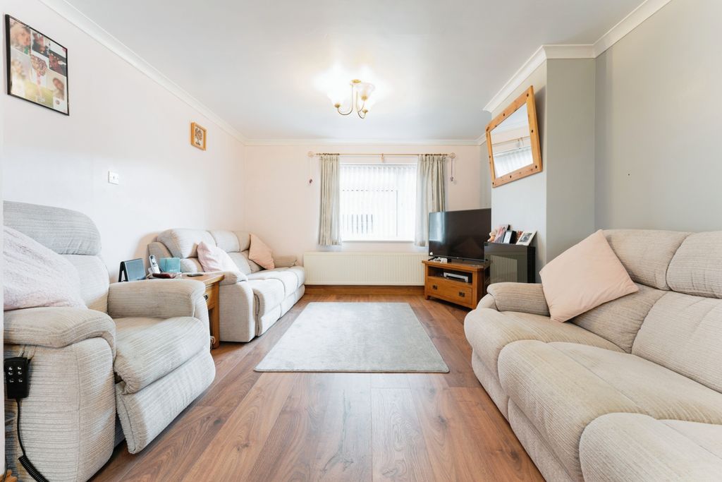 Property photo 2 of 17 Photography