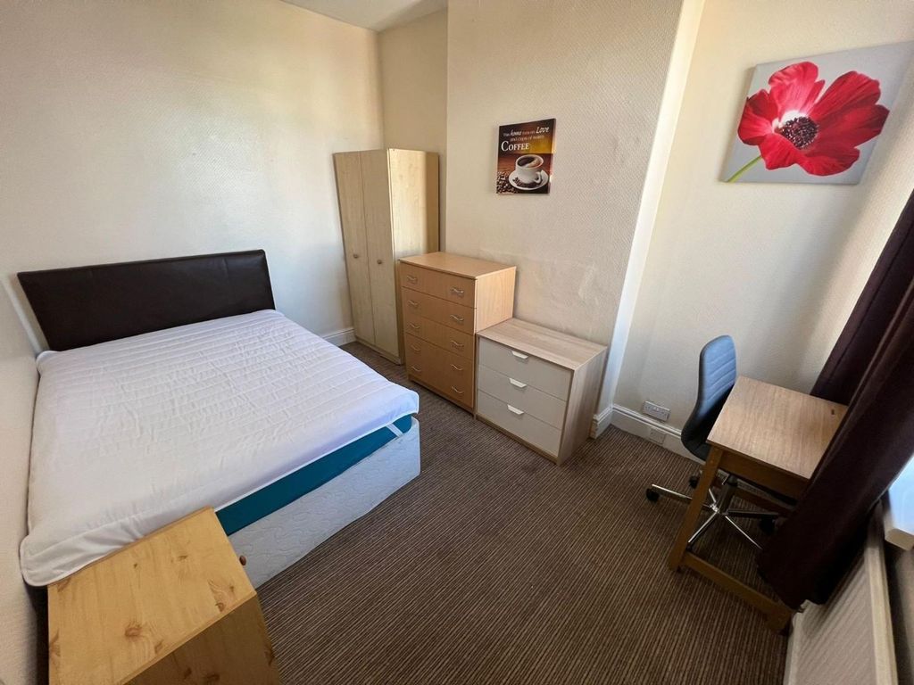 Property photo 1 of 13 Bedroom Four