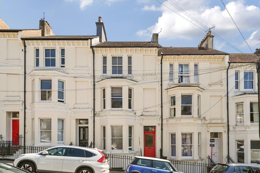 Property photo 3 of 16 Exterior