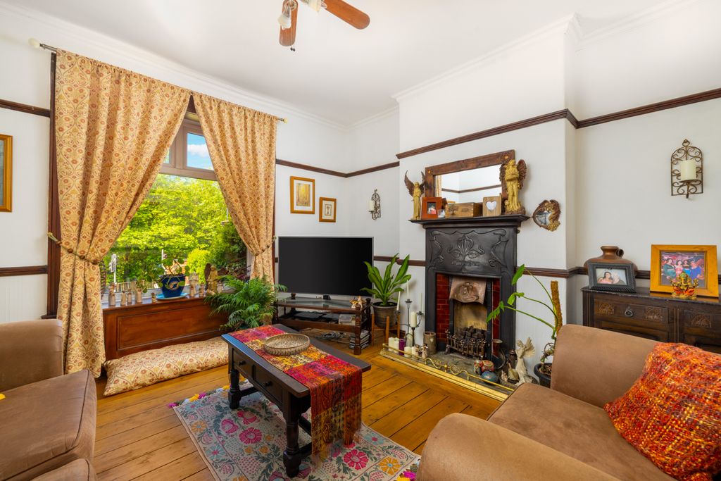 Property photo 1 of 27 Polefield House, 922 Rochdale Road, Manchester M9 7El
